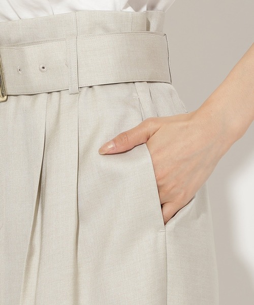 AND COUTURE(アンドクチュール)の「ベルト付きハイウエストワイドパンツ(その他パンツ・レディース・ベージュ/イエロー/ライトグレー・MEDIUM/SMALL)」の15枚目の写真