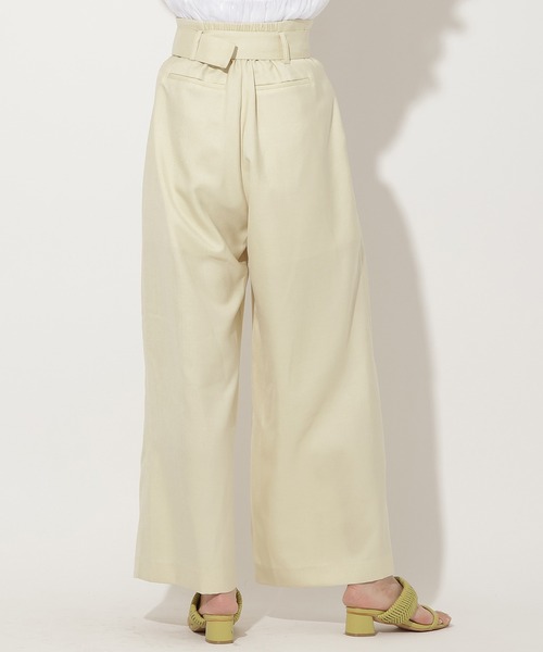 AND COUTURE(アンドクチュール)の「ベルト付きハイウエストワイドパンツ(その他パンツ・レディース・ベージュ/イエロー/ライトグレー・MEDIUM/SMALL)」の18枚目の写真