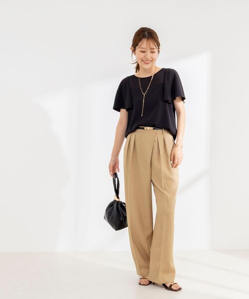 NOLLEY’S(ノーリーズ)の「《接触冷感》ウォッシャブルシアー切替ツイルブラウス(シャツ/ブラウス・レディース・オフホワイト/ライトグレー/ブラック・36/38)」の11枚目の写真