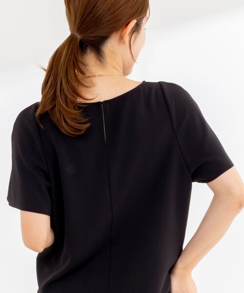 NOLLEY’S(ノーリーズ)の「《接触冷感》ウォッシャブルシアー切替ツイルブラウス(シャツ/ブラウス・レディース・オフホワイト/ライトグレー/ブラック・36/38)」の14枚目の写真