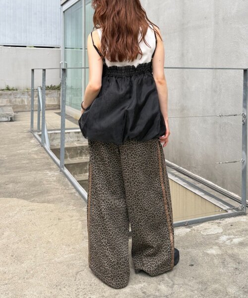 w closet(ダブルクローゼット)の「レオパードラインパンツ(その他パンツ・レディース・カーキ/ブラウン・MEDIUM/SMALL)」の8枚目の写真