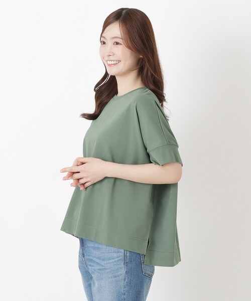 one'sterrace(ワンズテラス)の「【ひんやり】接触冷感 半袖プルオーバー(Tシャツ/カットソー・レディース・ブラウン系8/アイボリー系8/サックスブルー系8/ブラック系8/ブルー系その他7/グリーン系その他6・02)」の1枚目の写真