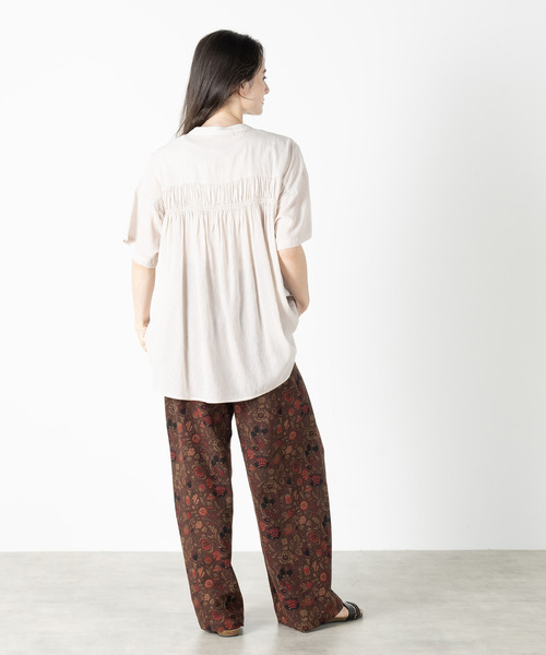 MELROSE claire(メルローズ クレール)の「【麻調シアーシャーリングブラウス】(シャツ/ブラウス・レディース・ブラウン/ブラック/アイボリー/ブルーグリーン・FREE)」の11枚目の写真