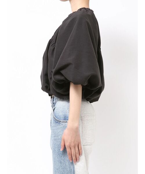 Ungrid(アングリッド)の「ギャザーデザインオフショルブラウス(シャツ/ブラウス・レディース・オフホワイト/ブラウン/ブラック・FREE)」の6枚目の写真