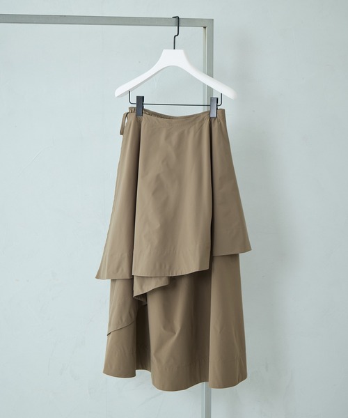 STUDIOUS(ステュディオス)の「【STUDIOUS/ステュディオス】Asymmetry Wrap Layer Skirt/アシンメトリーラップレイヤースカート/ウォッシャブル/オフィスカジュアル(スカート・レディース・カーキ/ブラック・FREE)」の17枚目の写真