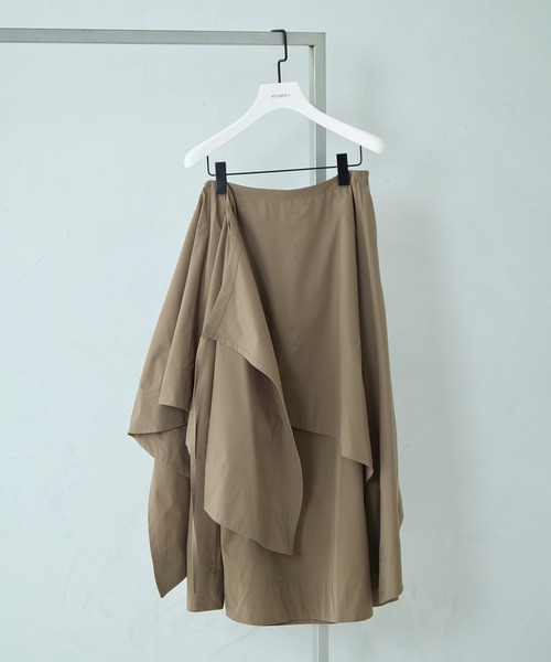 STUDIOUS(ステュディオス)の「【STUDIOUS/ステュディオス】Asymmetry Wrap Layer Skirt/アシンメトリーラップレイヤースカート/ウォッシャブル/オフィスカジュアル(スカート・レディース・カーキ/ブラック・FREE)」の19枚目の写真