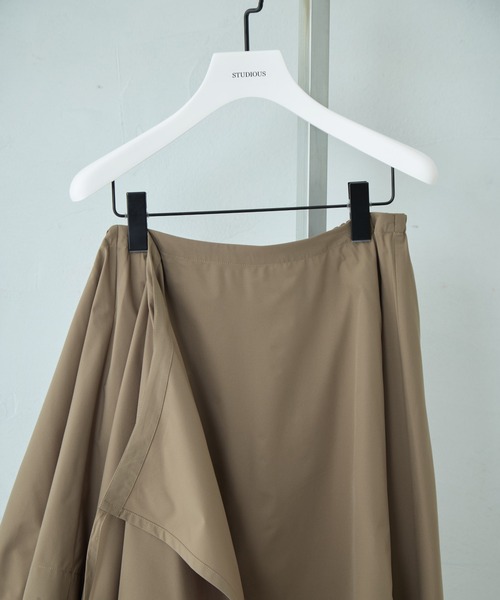 STUDIOUS(ステュディオス)の「【STUDIOUS/ステュディオス】Asymmetry Wrap Layer Skirt/アシンメトリーラップレイヤースカート/ウォッシャブル/オフィスカジュアル(スカート・レディース・カーキ/ブラック・FREE)」の22枚目の写真