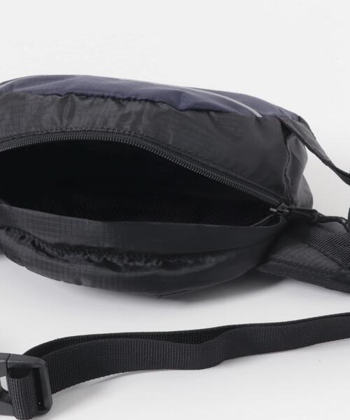 MARMOT(マーモット)の「『別注』Marmot×DOORS BODY BAG(ボディバッグ/ウエストポーチ・メンズ・ブラック/ネイビー・ONE)」の21枚目の写真