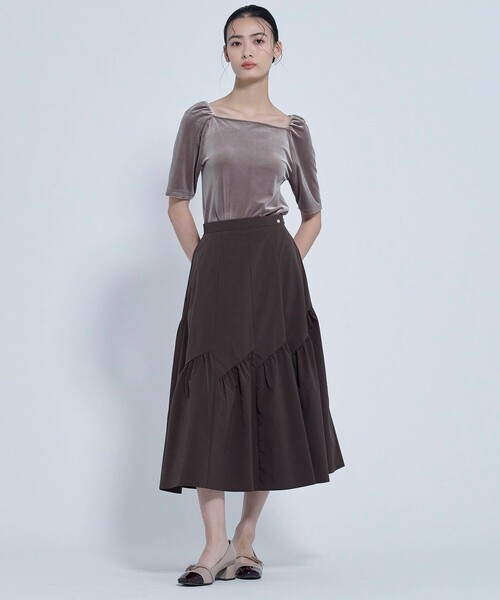 TOCCA(トッカ)の「NIGHT VEIL カットソー(Tシャツ/カットソー・レディース・ブラウン系/ブラック系・SMALL/MEDIUM)」の6枚目の写真