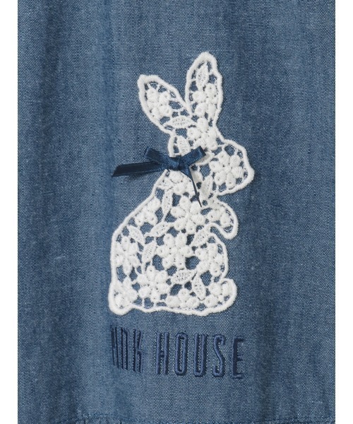 PINK HOUSE(ピンクハウス)の「レースうさぎアップリケ付きダンガリーワンピース(ワンピース・レディース・ブラック/ライトベージュ/ピンク/インディゴブルー・フリー)」の10枚目の写真