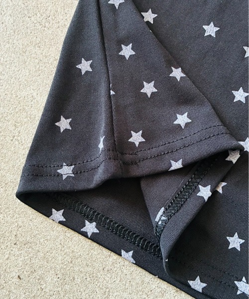 SHEPP（シープ）の「星柄 リンガー風 ビッグロゴタイト半袖Tシャツ フレンチスリーブ（Tシャツ/カットソー・レディース・ブラック・L/M）」の2枚目の写真