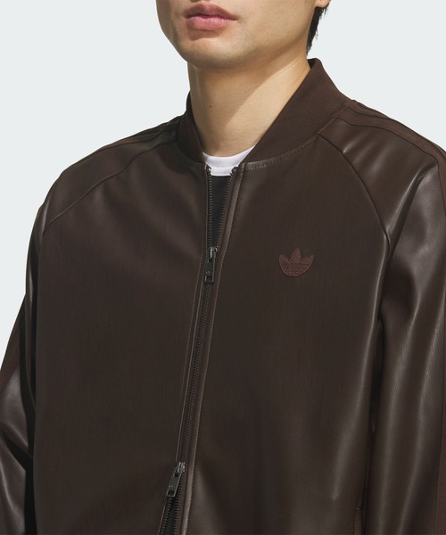 adidas（アディダス）の「SSTプレザージャケット / アディダスオリジナルス adidas Originals（ジャージ・メンズ・ブラウン・XX-LARGE/3XL/4XL/LARGE/MEDIUM/SMALL/X-LARGE/X-SMALL）」の6枚目の写真
