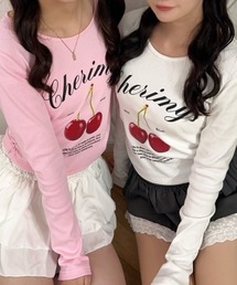 【2026秋冬新作】チェリープリントサイドシャーリング長袖Tシャツ