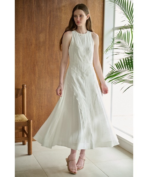 Estella.K(エステラケー)の「Florence Lace Dress ウェーブレーススウィッチングドレス(ワンピース・レディース・サックスブルー/ブラック/ホワイト・FREE)」の2枚目の写真