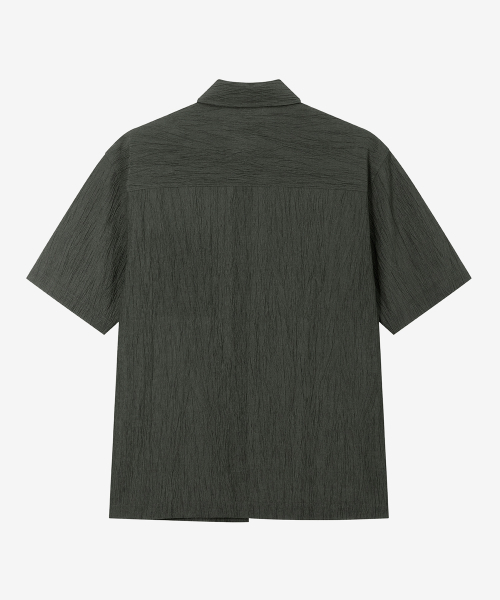 MINDBRIDGE（マインドブリッジ）の「[COUTURE]クリースオーバーサイズ半袖プリーツシャツ - 2カラー（シャツ/ブラウス・メンズ・ブラック/カーキ・95/100/105/110）」の7枚目の写真