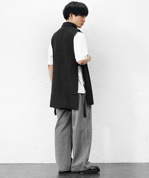 MinoriTY(マイノリティ)の「【MinoriTY】テーラードロングジレ メンズ 夏服 ユニセックス(ベスト・メンズ・ベージュ/ブラック・L/M)」の7枚目の写真