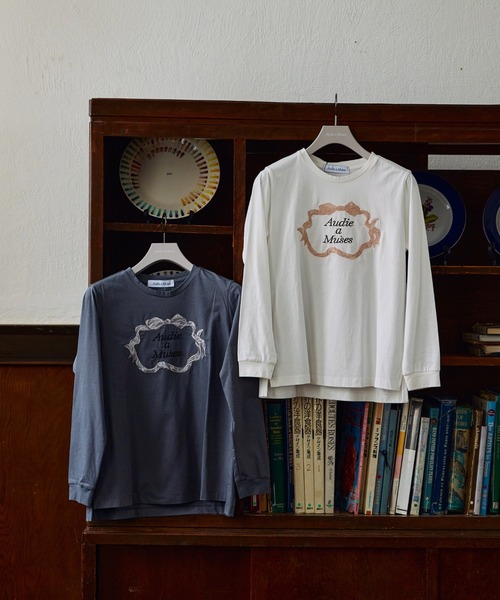 Audie a Muses(オーディアミューズ)の「刺繍加工ロングスリーブカットソー(Tシャツ/カットソー・レディース・グレー/オフホワイト・38/42)」の3枚目の写真