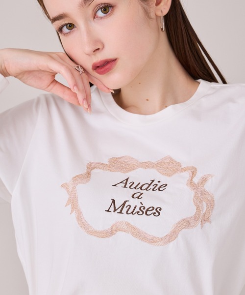 Audie a Muses(オーディアミューズ)の「刺繍加工ロングスリーブカットソー(Tシャツ/カットソー・レディース・グレー/オフホワイト・38/42)」の5枚目の写真