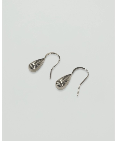 kiehtova(キエトヴァ)の「【kiehtova】DEW SHAPE PIERCE/デュー シェイプ ピアス(ピアス(両耳用)・レディース・ゴールド/シルバー・FREE)」の8枚目の写真