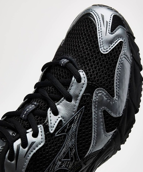 MIZUNO（ミズノ　）の「【MIZUNO/ミズノ】WAVE RIDER 10（スニーカー・メンズ・シルバー/ブラック・27.5/26.5/29/28）」の10枚目の写真