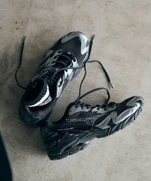 MIZUNO（ミズノ　）の「【MIZUNO/ミズノ】WAVE RIDER 10（スニーカー・メンズ・シルバー/ブラック・27.5/26.5/29/28）」の12枚目の写真