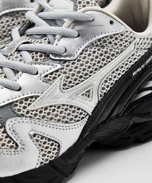 MIZUNO（ミズノ　）の「【MIZUNO/ミズノ】WAVE RIDER 10（スニーカー・メンズ・シルバー/ブラック・27.5/26.5/29/28）」の8枚目の写真