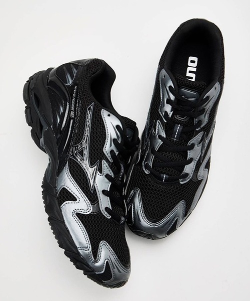 MIZUNO（ミズノ　）の「【MIZUNO/ミズノ】WAVE RIDER 10（スニーカー・メンズ・シルバー/ブラック・27.5/26.5/29/28）」の3枚目の写真