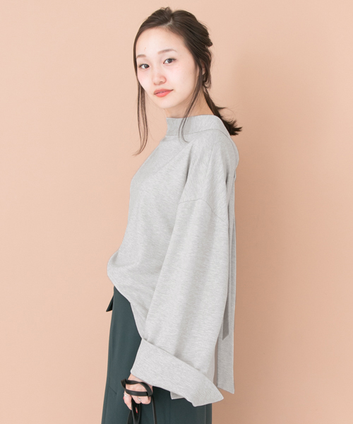 URBAN RESEARCH(アーバンリサーチ)の「UR BACKリボンワイドスリーブプルオーバー(Tシャツ/カットソー・レディース・グレー/ブラック/キャメル・FREE)」の8枚目の写真