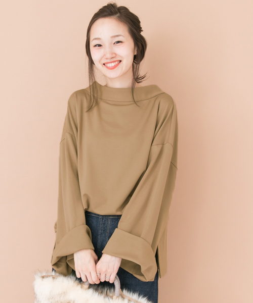 URBAN RESEARCH(アーバンリサーチ)の「UR BACKリボンワイドスリーブプルオーバー(Tシャツ/カットソー・レディース・グレー/ブラック/キャメル・FREE)」の11枚目の写真