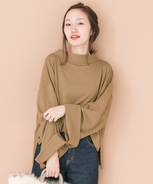 URBAN RESEARCH(アーバンリサーチ)の「UR BACKリボンワイドスリーブプルオーバー(Tシャツ/カットソー・レディース・グレー/ブラック/キャメル・FREE)」の13枚目の写真