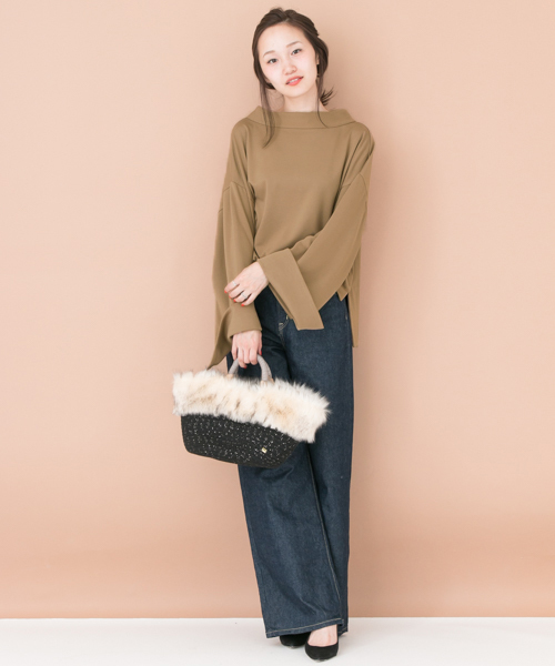 URBAN RESEARCH(アーバンリサーチ)の「UR BACKリボンワイドスリーブプルオーバー(Tシャツ/カットソー・レディース・グレー/ブラック/キャメル・FREE)」の14枚目の写真