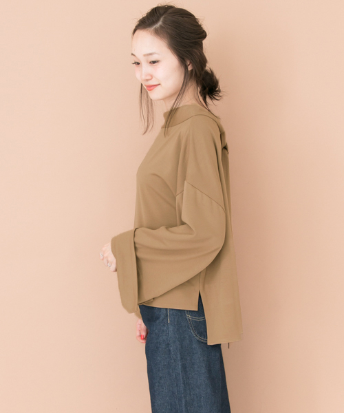 URBAN RESEARCH(アーバンリサーチ)の「UR BACKリボンワイドスリーブプルオーバー(Tシャツ/カットソー・レディース・グレー/ブラック/キャメル・FREE)」の17枚目の写真