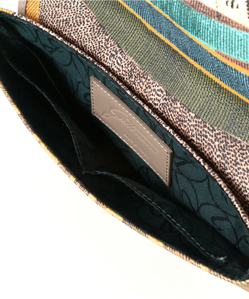 Gattinoni（ガッティノーニ）の「GATTINONI (ガッティノーニ  