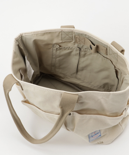 Columbia(コロンビア)の「トレジャーリザーブトート(トートバッグ・メンズ・ホワイト/カモフラージュ/カーキ・ONE SIZE)」の9枚目の写真