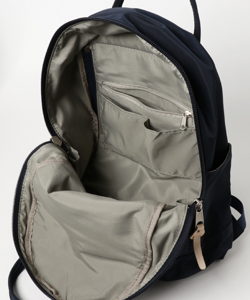 anello(アネロ)の「【anello】アネロ 高密度ナイロン風リュック (バックパック/リュック・レディース・グレー/ブラック/レッド/オリーブ/ネイビー・ONE SIZE)」の16枚目の写真