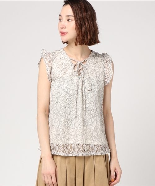 BLUEEAST（ブルーイースト）の「お袖フリル・フロントレースアップのコードレースブラウス（シャツ/ブラウス・レディース・グリーン/オフホワイト/イエロー・MEDIUM）」の4枚目の写真