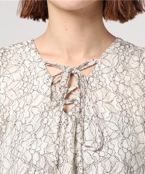 BLUEEAST（ブルーイースト）の「お袖フリル・フロントレースアップのコードレースブラウス（シャツ/ブラウス・レディース・グリーン/オフホワイト/イエロー・MEDIUM）」の7枚目の写真