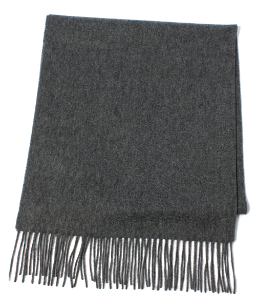 UNITED ARROWS（ユナイテッドアローズ）の「UA カシミヤマフラー◆（マフラー・メンズ・ブラック/ライトグレー/ダークグレー/ダークブラウン/ライトブルー/ネイビー/パープル・フリー）」の4枚目の写真