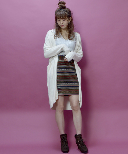 archives（アルシーヴ）の「フェザーロングトッパーカーディガン（カーディガン/ボレロ・レディース・オフホワイト/ブラック/グレー・MEDIUM）」の7枚目の写真