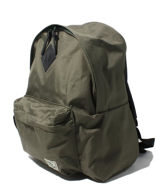 russet（ラシット）の「【Daily】ナイロンリップリュック（バックパック/リュック・レディース・ベージュ/ネイビー/レッド/グリーン・FREE）」の5枚目の写真