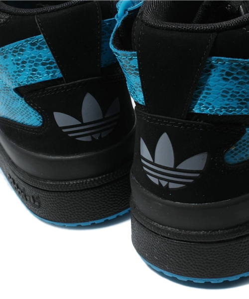 adidas Originals（アディダスオリジナルス）の「2013 新作 adidas FRM