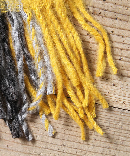 coen（コーエン）の「【『MORE』2月号掲載】フェザータッチチェックストール（マフラー）（ストール/ショール・レディース・ライトブルー/ライラック/ネイビー/イエロー/グリーン/レッド/ピンク・FREE）」の18枚目の写真