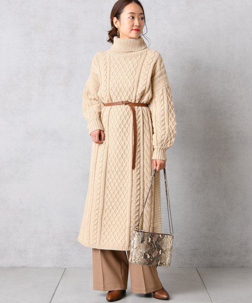 DouDou（ドゥドゥ）の「アラン柄ニットワンピース（ワンピース・レディース・ベージュ/ライトグレー・FREE）」の3枚目の写真