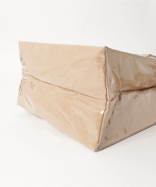 classicalelf(クラシカルエルフ)の「雨の日でも使えるマルシェバッグ (PVCトートバッグ)(トートバッグ・レディース・カーキ・ONE SIZE)」の3枚目の写真