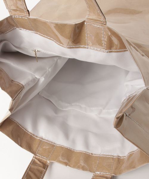 classicalelf(クラシカルエルフ)の「雨の日でも使えるマルシェバッグ (PVCトートバッグ)(トートバッグ・レディース・カーキ・ONE SIZE)」の5枚目の写真