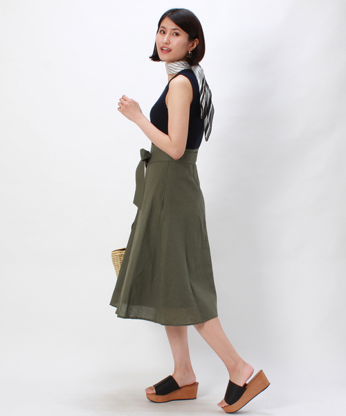 TRUDEA(トルディア)の「「綿/麻」チェンジングマキシワンピース(ワンピース・レディース・ネイビー/カーキ/イエロー/ベージュ/ブルー・MEDIUM)」の2枚目の写真