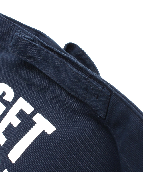 WEGO（ウィゴー）の「WEGO/スクールロゴキャンバスショルダーバッグ（ショルダーバッグ・メンズ・ホワイト/ブラック/ネイビー/レッド・FREE）」の9枚目の写真