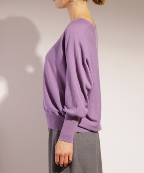 Tiara（ティアラ）の「ドルマンニット（ニット/セーター・レディース・ブラック/グリーン/ラベンダー/ライトベージュ・FREE）」の11枚目の写真