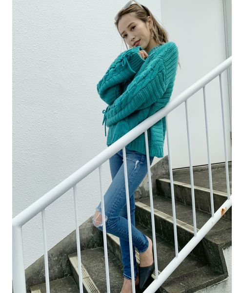 GYDA（ジェイダ）の「レースアップケーブルニットトップス（ニット/セーター・レディース・ベージュ/オフホワイト/グリーン・FREE）」の9枚目の写真