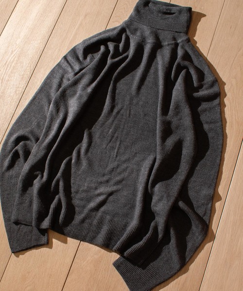 JOHN'S CLOSET（ジョンズクローゼット）の「【i】カシミヤタッチタートルニット（ニット/セーター・メンズ・ブラウン/ネイビー/ブルー/ブラック/ホワイト/マスタード/チャコール・MEDIUM/LARGE/X-LARGE）」の8枚目の写真